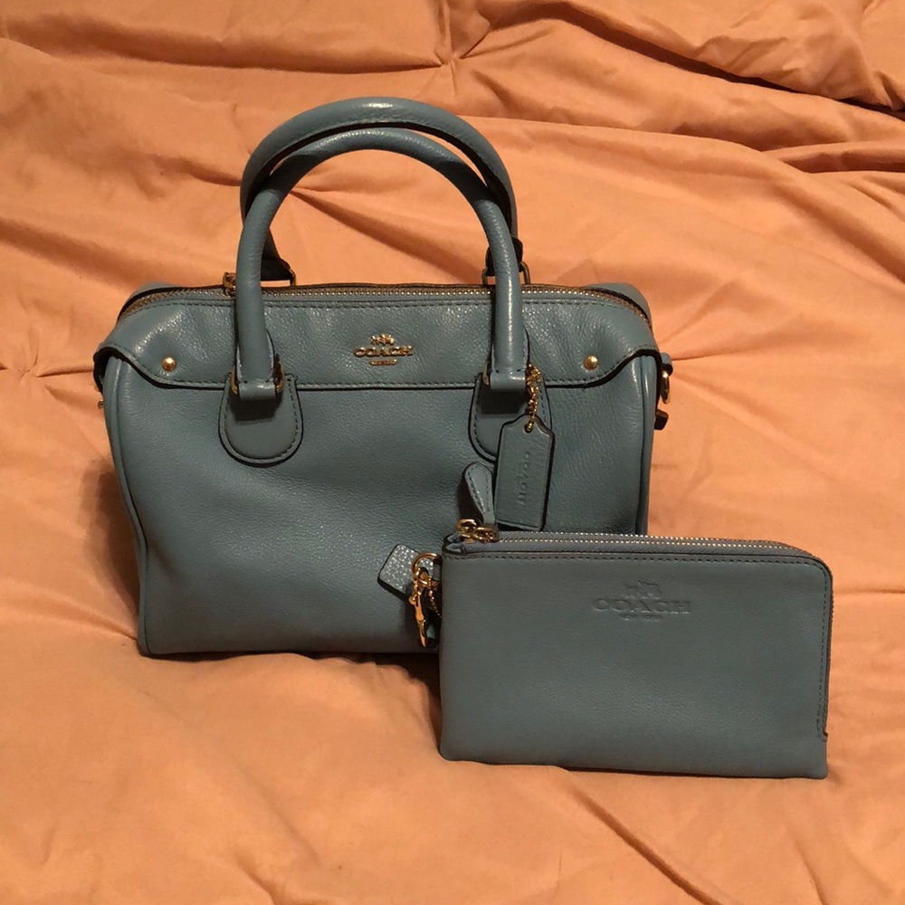 FINAL PRICE - Coach Mini Bennett & Wristlet EUC